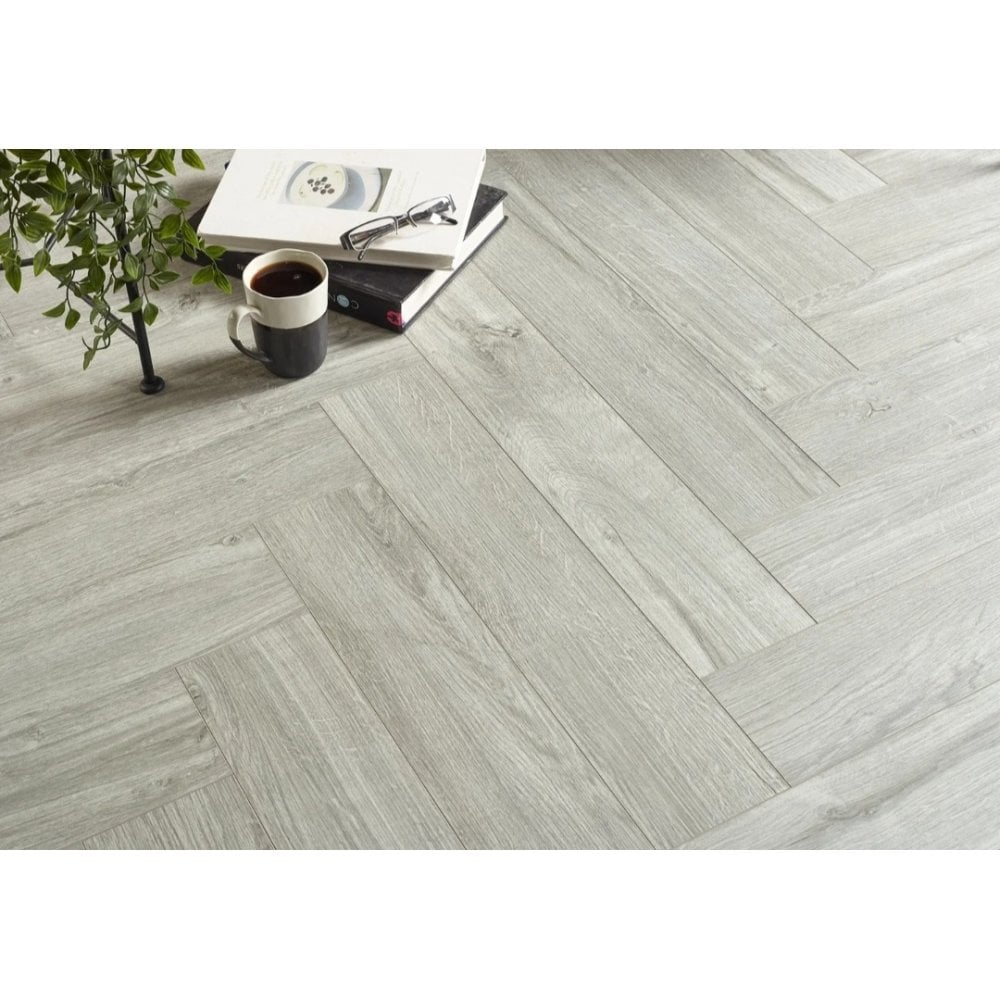 Delta Light Grey Oak Herringbone 6mm SPC Click Vinyl 125x610mm (inc. 1mm Underlay)
