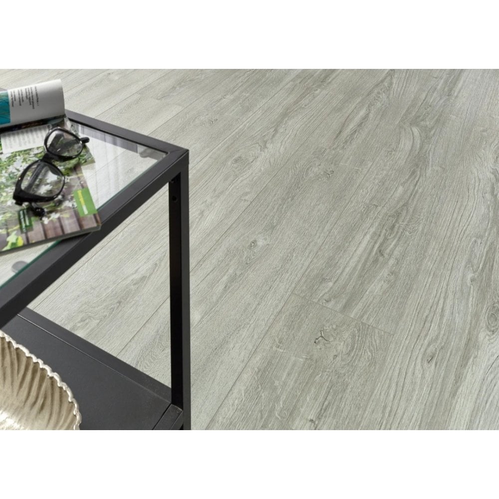 Delta Light Grey Oak 6mm SPC Click Vinyl 1220x182mm (inc. 1mm Underlay)