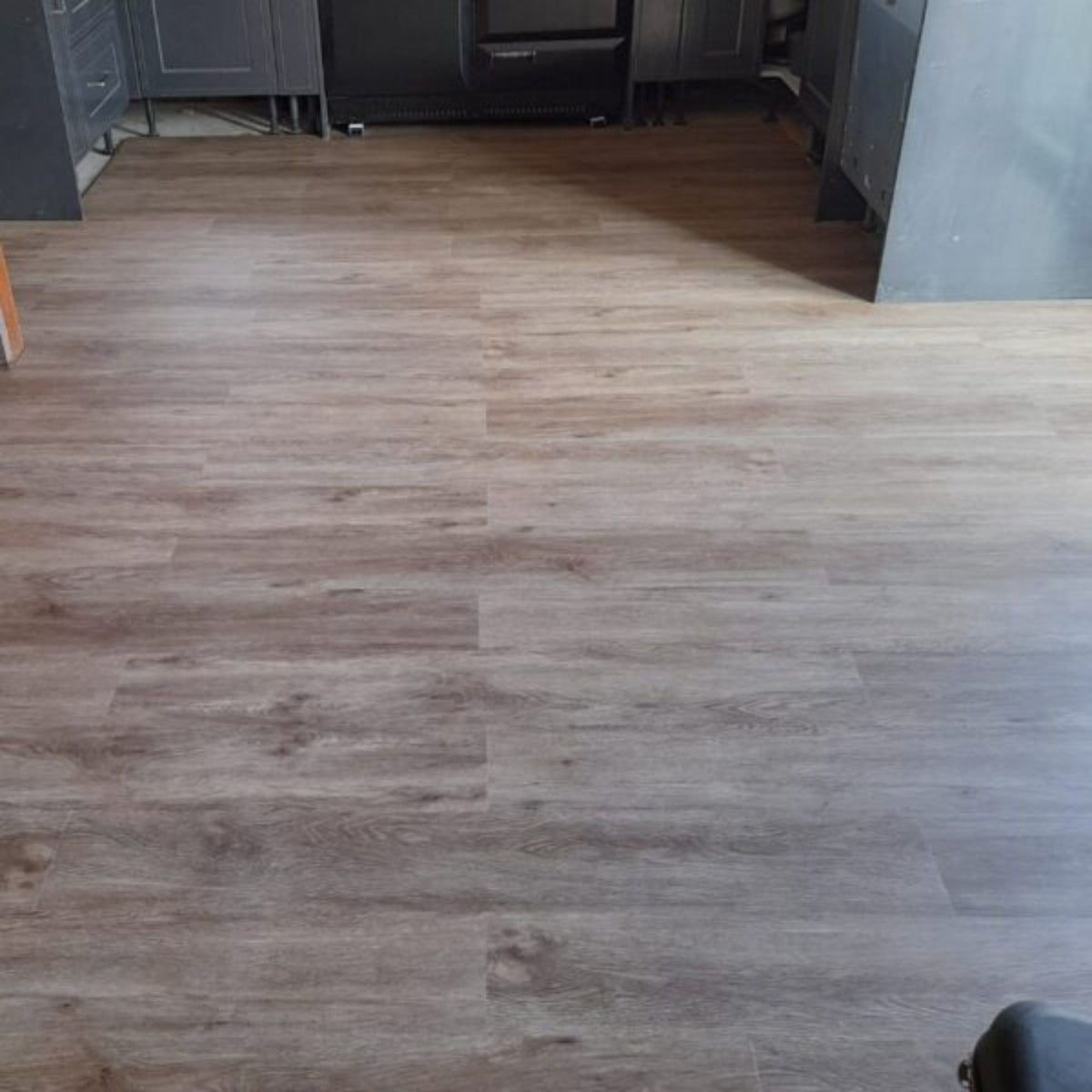 Mountain Natural Oak 5mm SPC Click Vinyl 1220x180mm (inc. 1mm Underlay) - Limited Stock