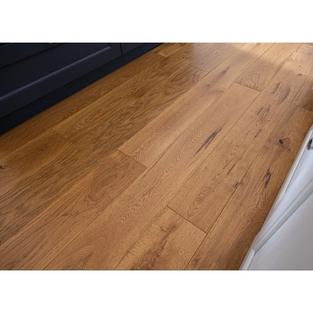 Engineered Golden Handscraped Lacquered 15mm x 190mm