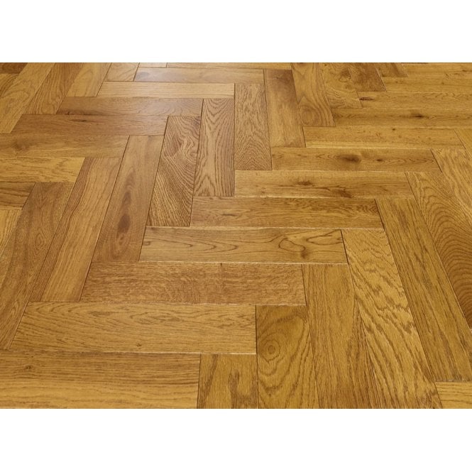 Herringbone Engineered Light Golden Brushed & Lacquered 15mm