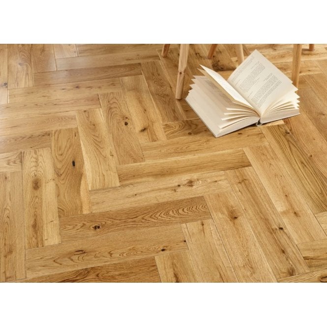 Herringbone Engineered Natural UV Lacquered 15/4MM - 90X400MM